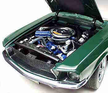 AUTOart Mustang model - Engine View