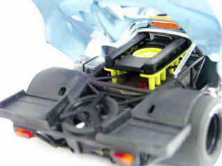 AUTOart Porsche 917 Gulf model - Engine View