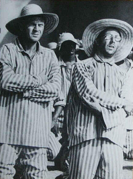 McQueen (as Papillon) and Dustin Hoffman (as Dega).