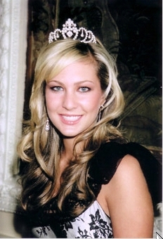 Molly at the 'Le Bal Crillon des Debutantes' 2005