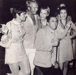 Neile, Steve, Mia Farrow, Leonard Gershe and Liza Minnelli, Manhattan, 1967